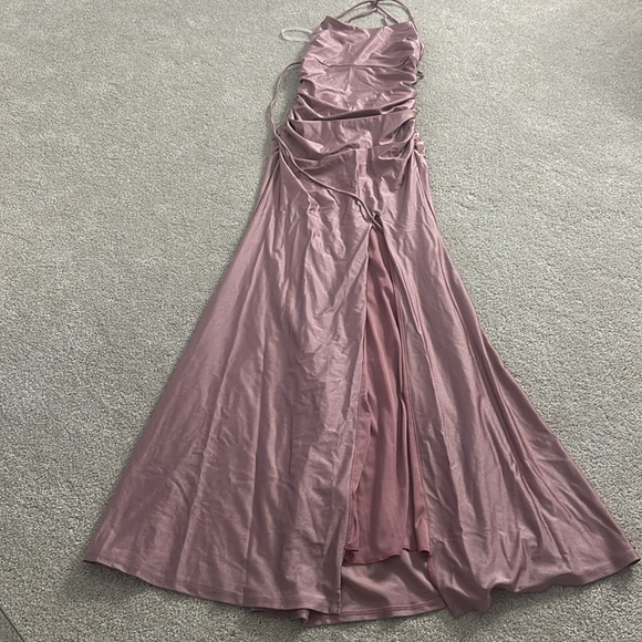 Small La Scala pink long gown with straps on back - Picture 4 of 5